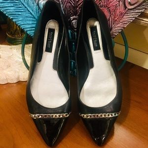 8M White House Black Market black chain flats